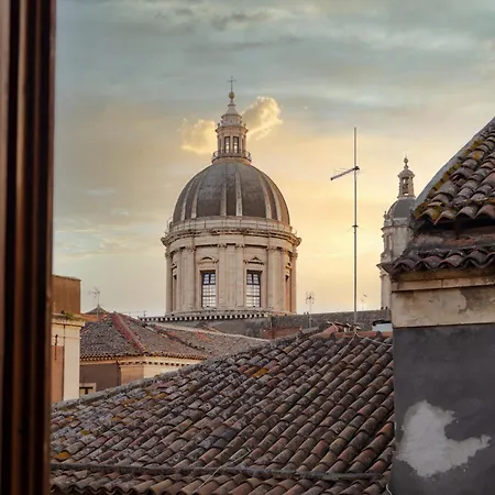 فندق مبيت وإفطار Le Cupole Del Duomo كاتانيا
